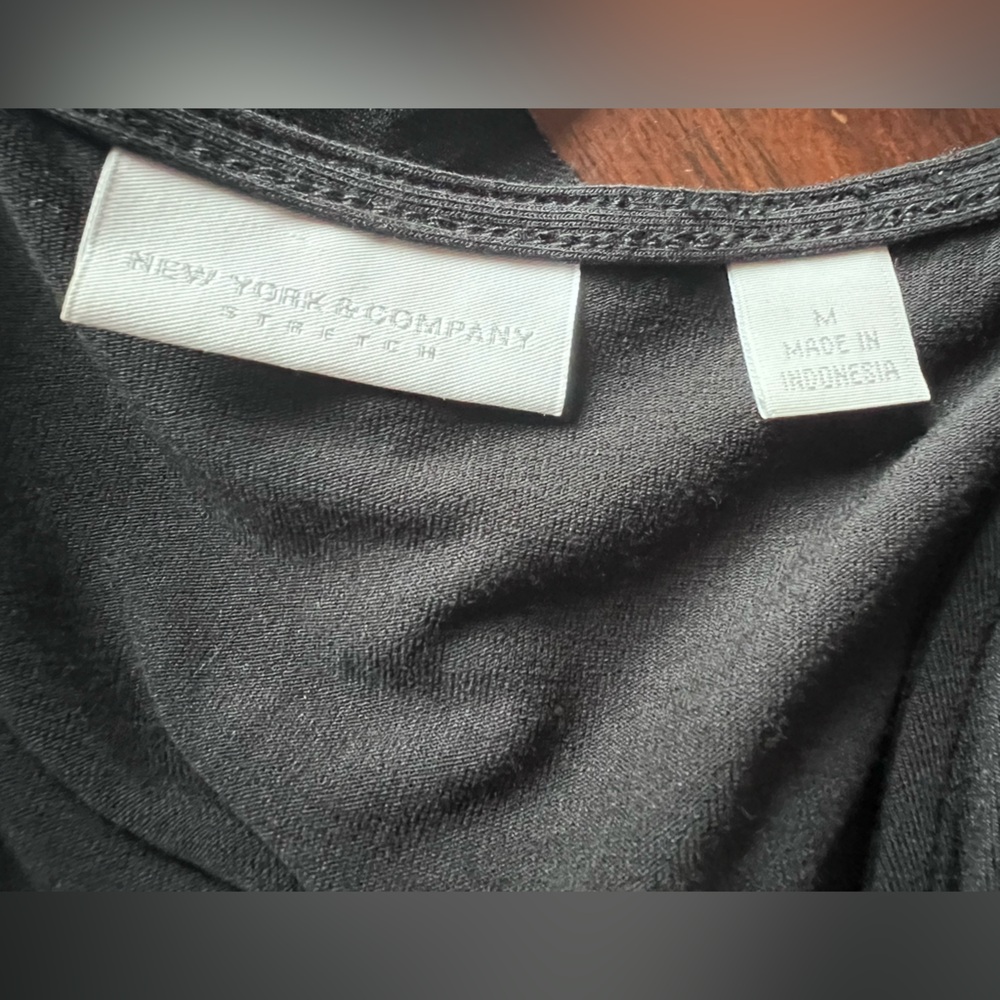 New York & Company Black Stretch Top Size Medium - Picture 6 of 6